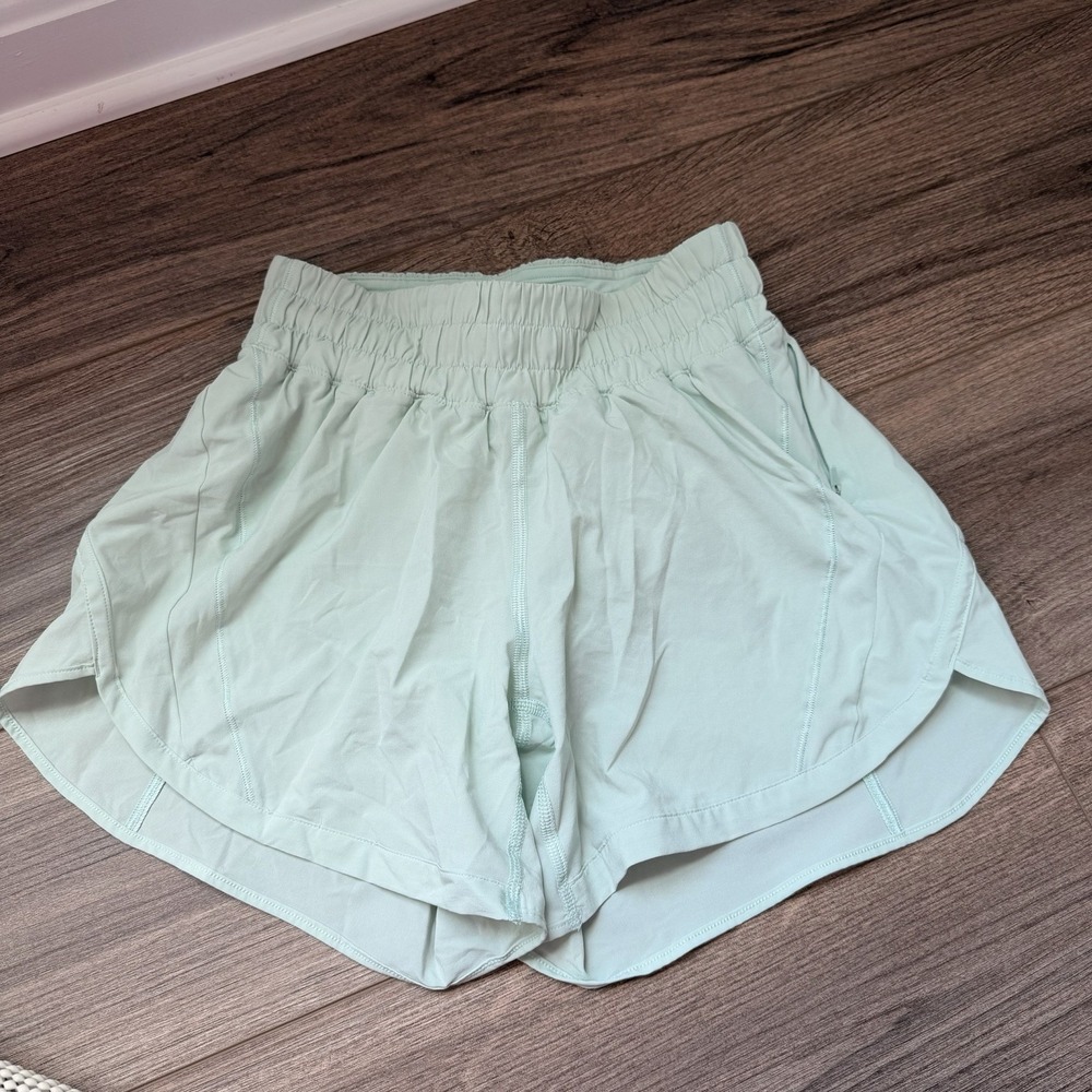 LULULEMON Women's Track That Shorts 4.5" Sz 4 Island Mist 5" High Rise LW7ATBS